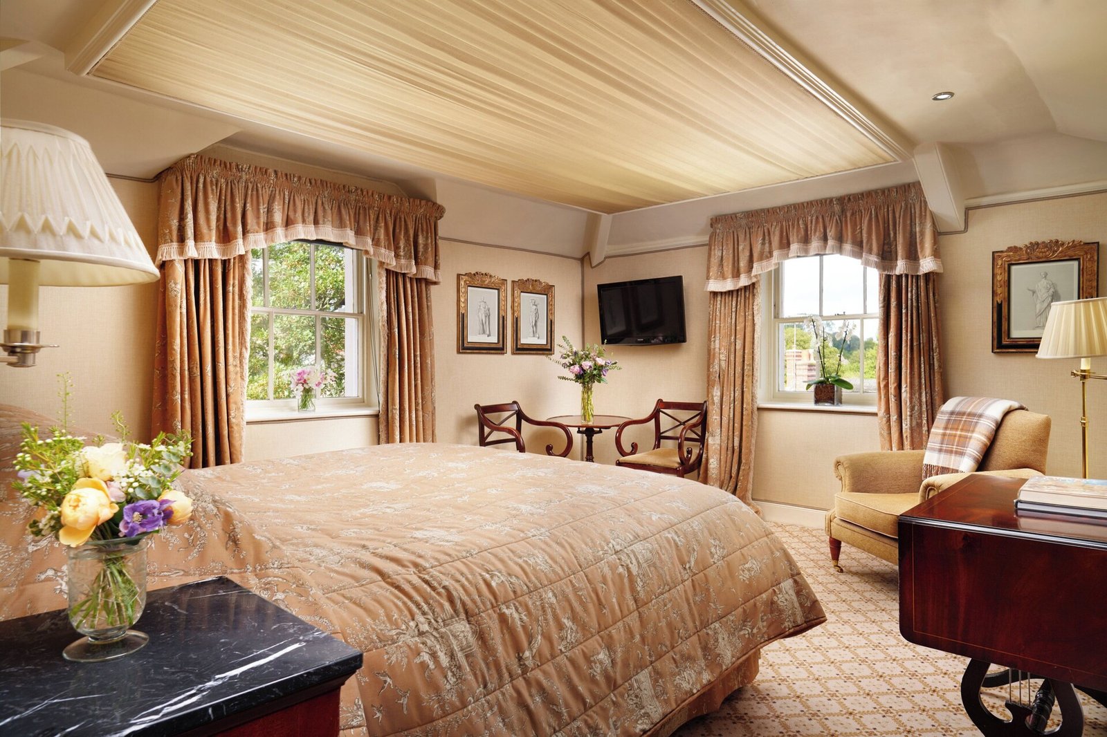 Summer Lodge Country House Hotel & Restaurant