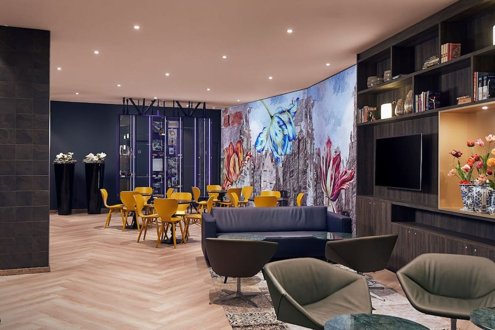 Inntel Hotels Amsterdam Centre — vibe