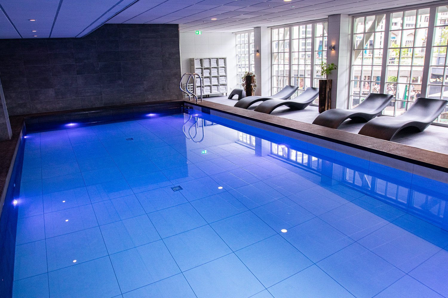 Inntel Hotels Amsterdam Centre — vibe