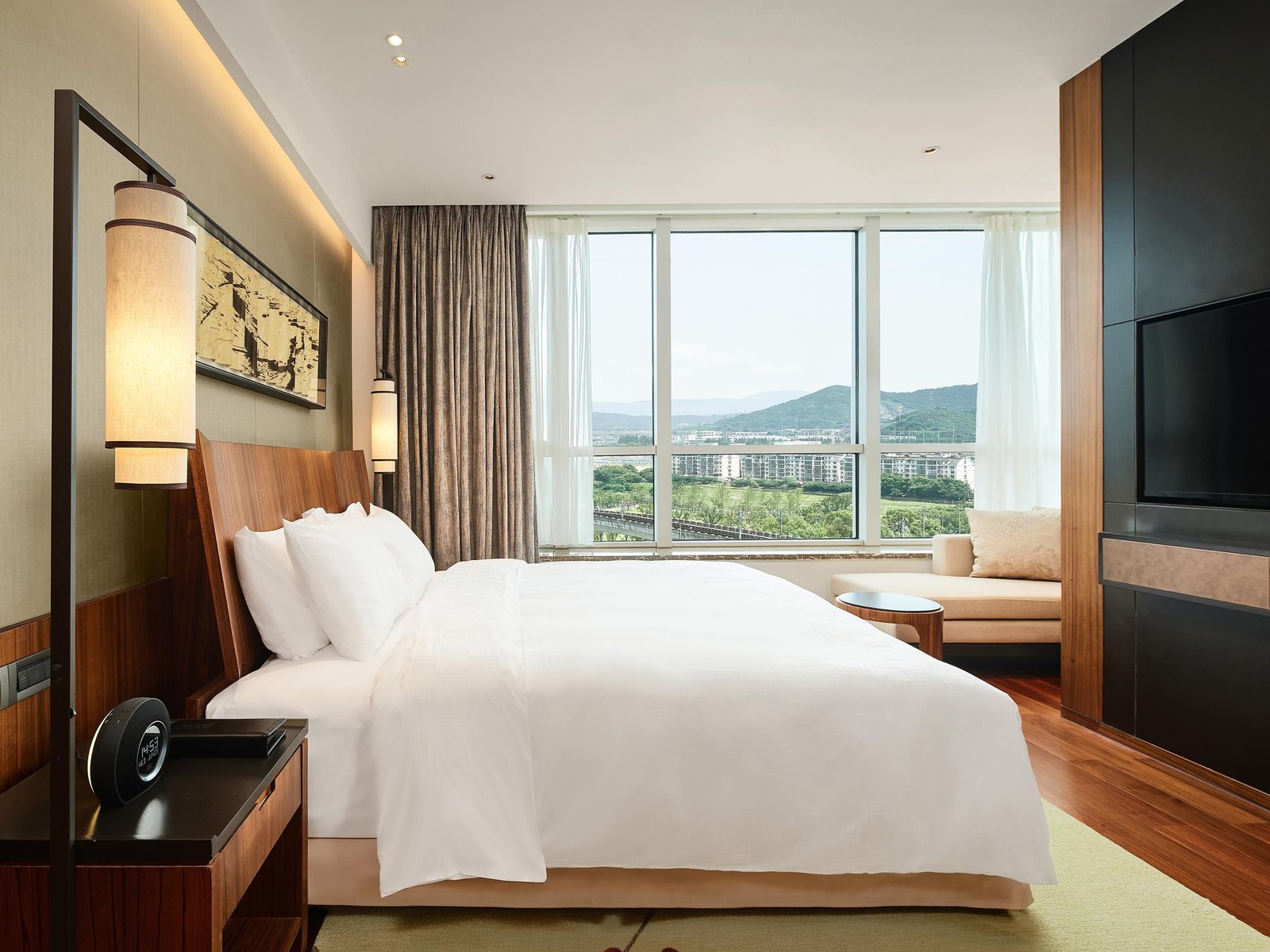 HUALUXE Hotels and Resorts Ningbo Harbor City, rooms
