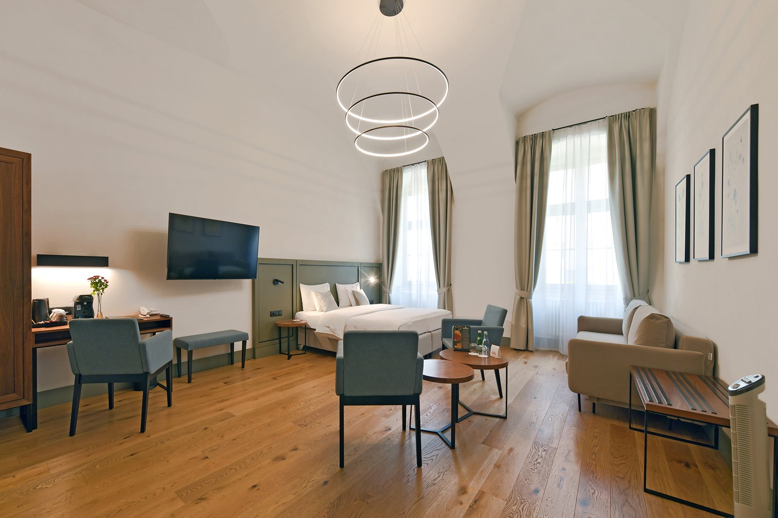 Herbal Hotel, rooms
