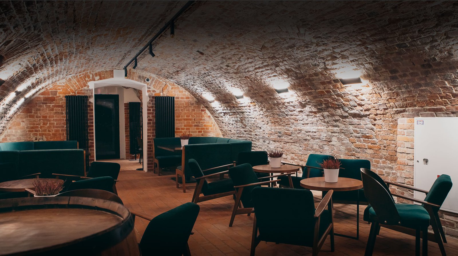 Herbal Hotel, winiarnia (herbal wine cellar)