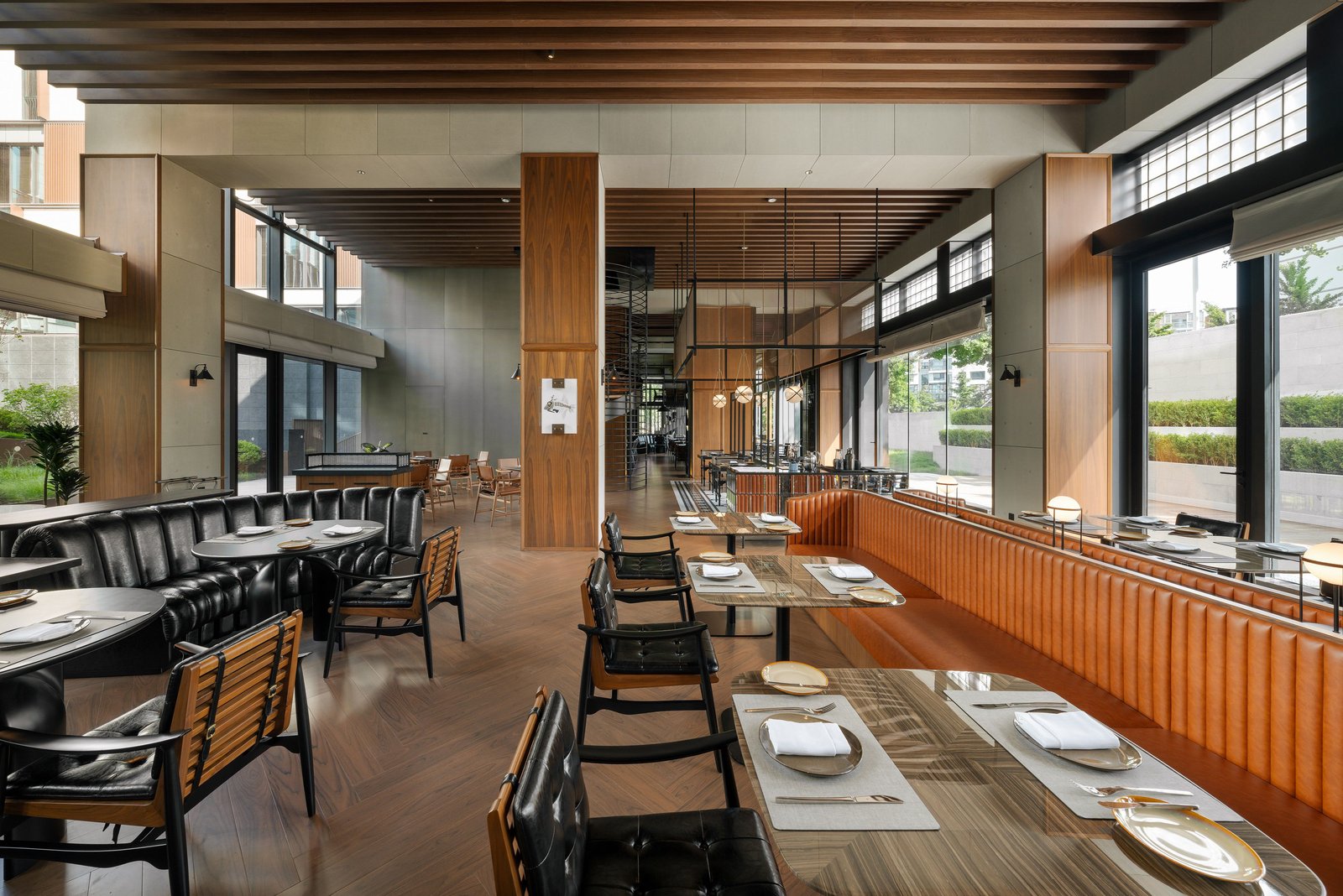 Flow And Co. Hotel Qingdao, Autograph Collection, the moss