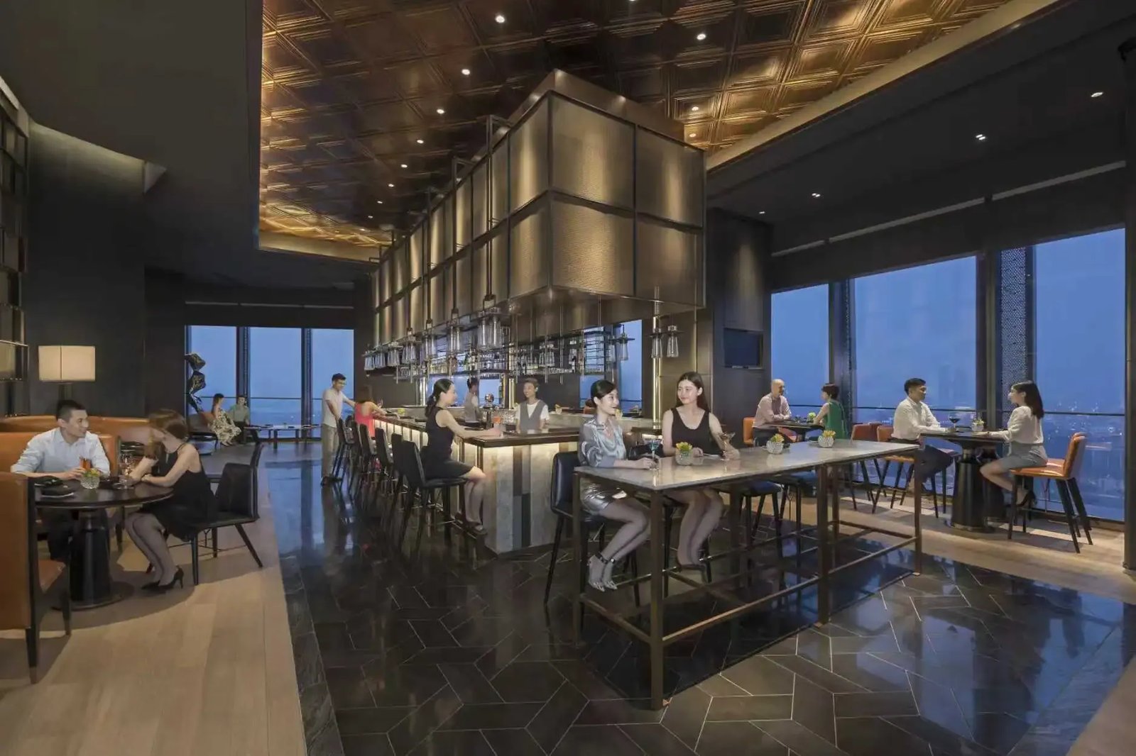 Jumeirah Nanjing Hotel, at the table