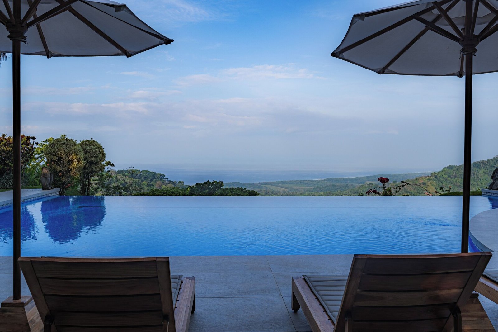 Lamangata Luxury Surf Resort