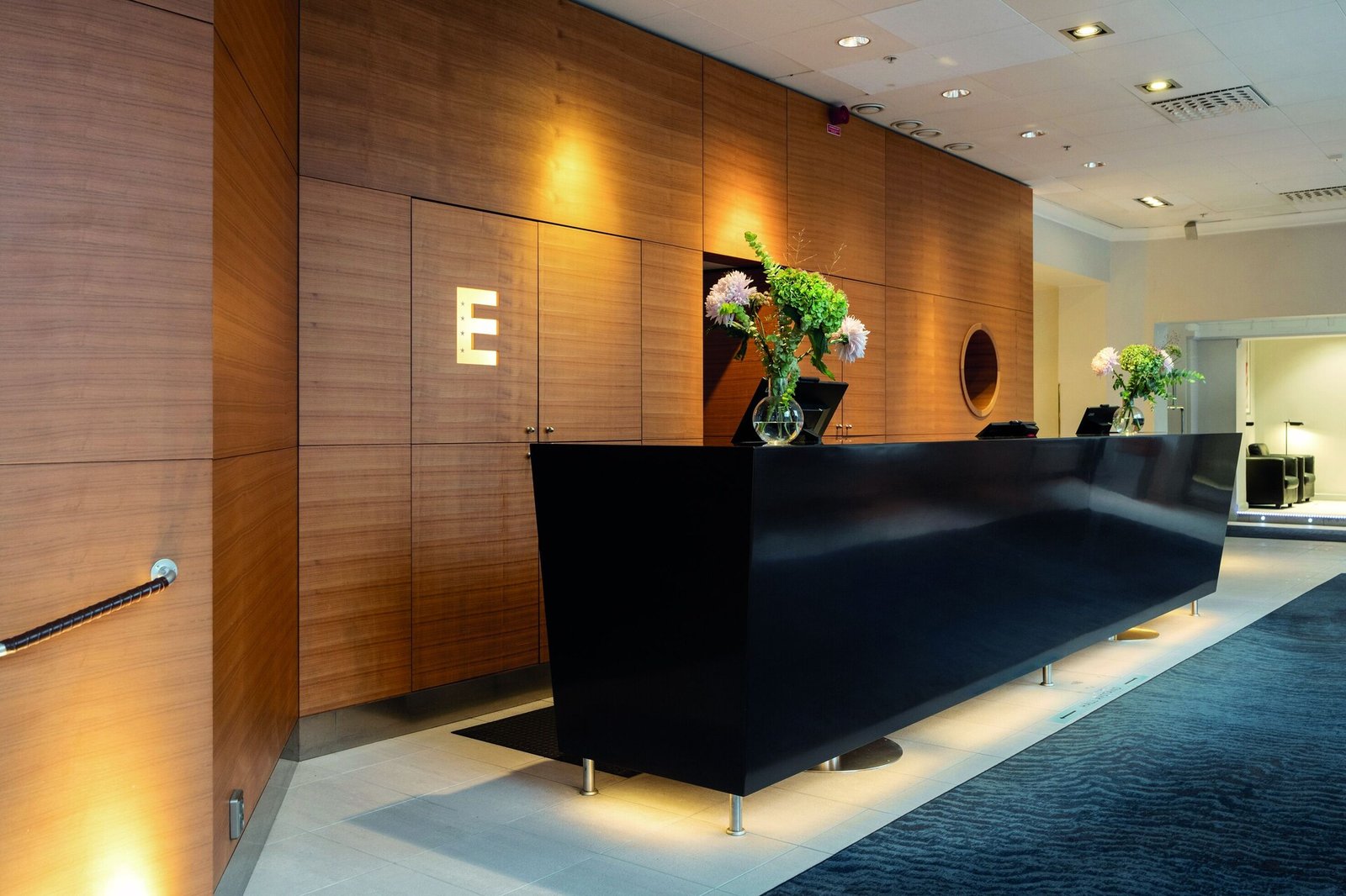 Elite Hotel Stockholm Plaza — vibe