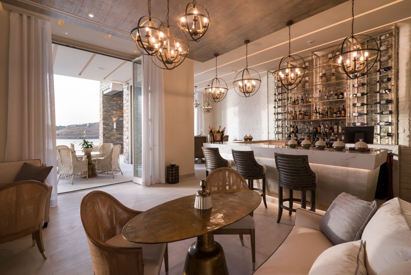 Ydor Hotel & Spa, at the table