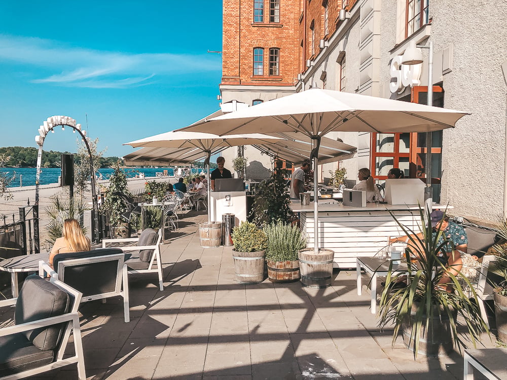 Elite Hotel Marina Tower — eat & drink