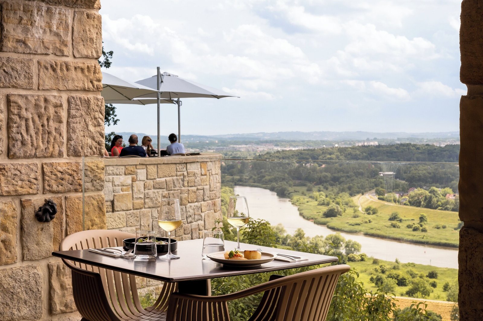 Zinar Castle, ziyad restaurant