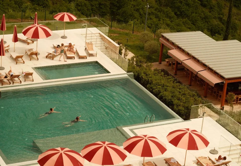 Bodbe Hotel, the pool