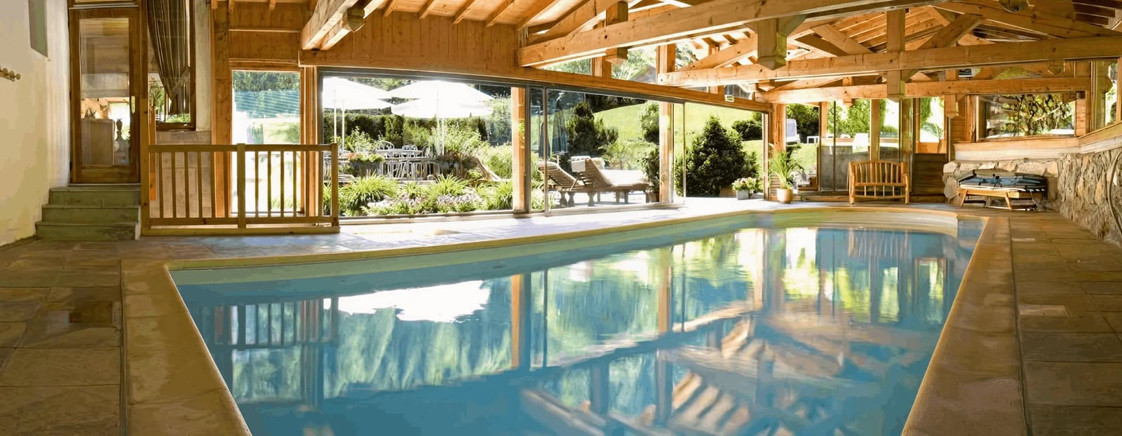 Chalet Hôtel & Spa Jeu de Paume, the pool