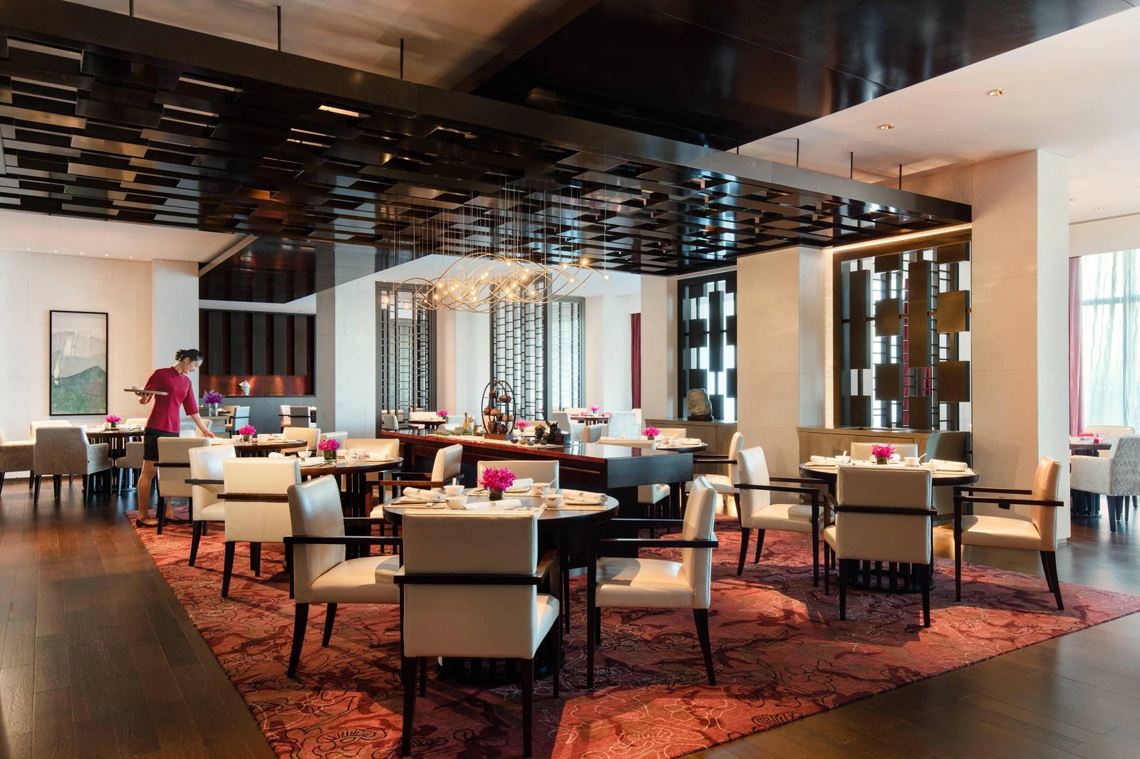 JW Marriott Hotel Sanya Dadonghai Bay, at the table