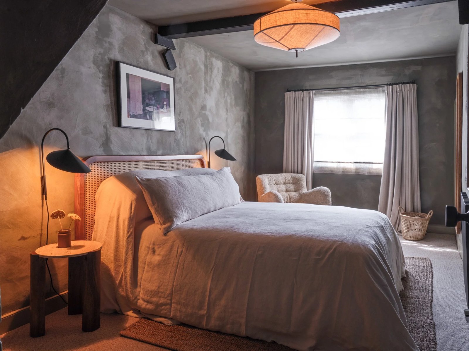 Highway Burford, rooms