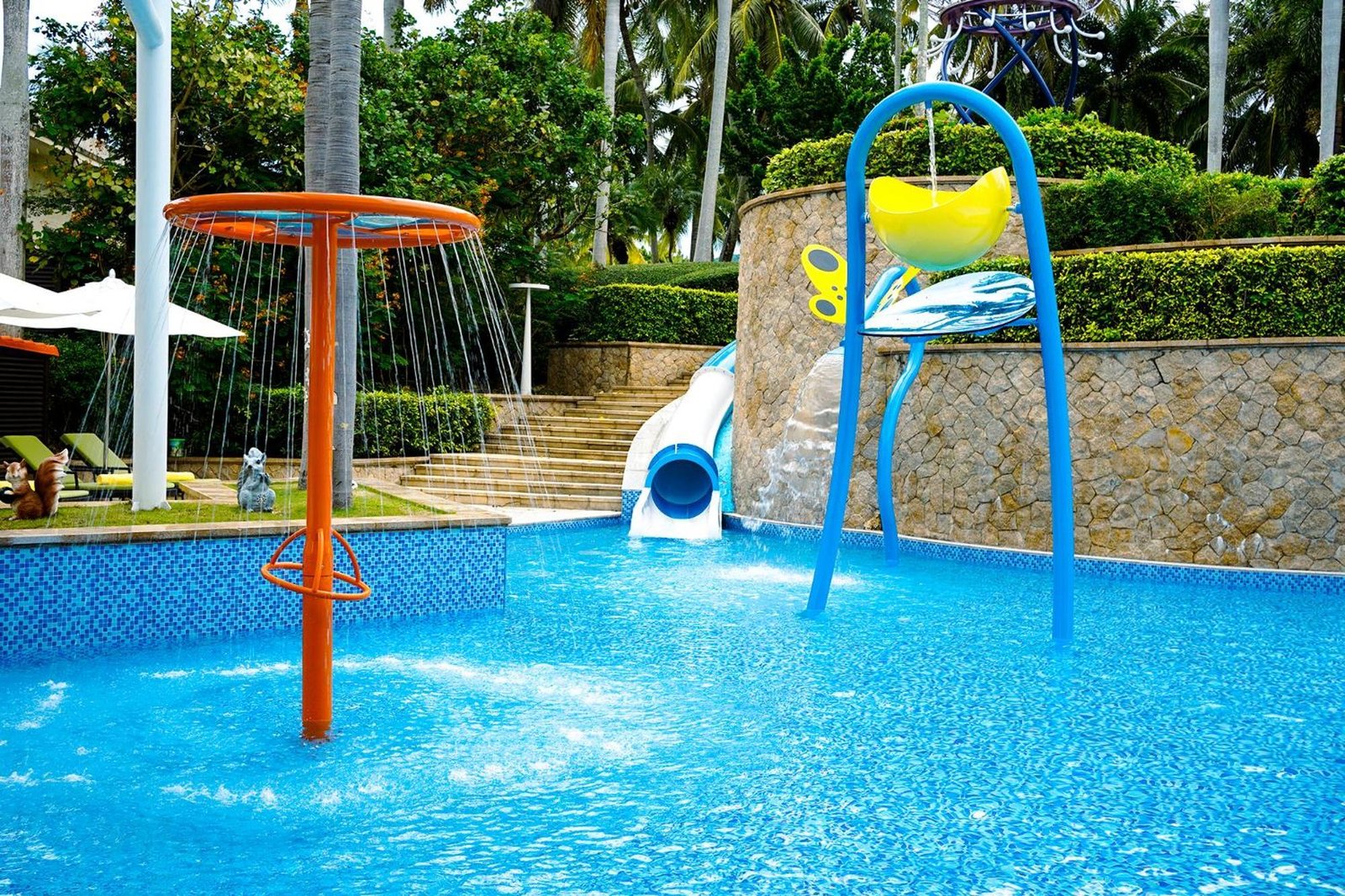 Sanya Marriott Yalong Bay Resort & Spa, the pool