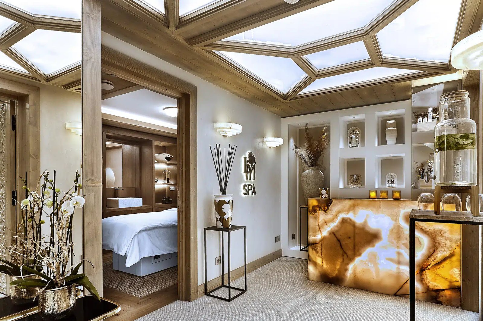 Lys Martagon, the spa