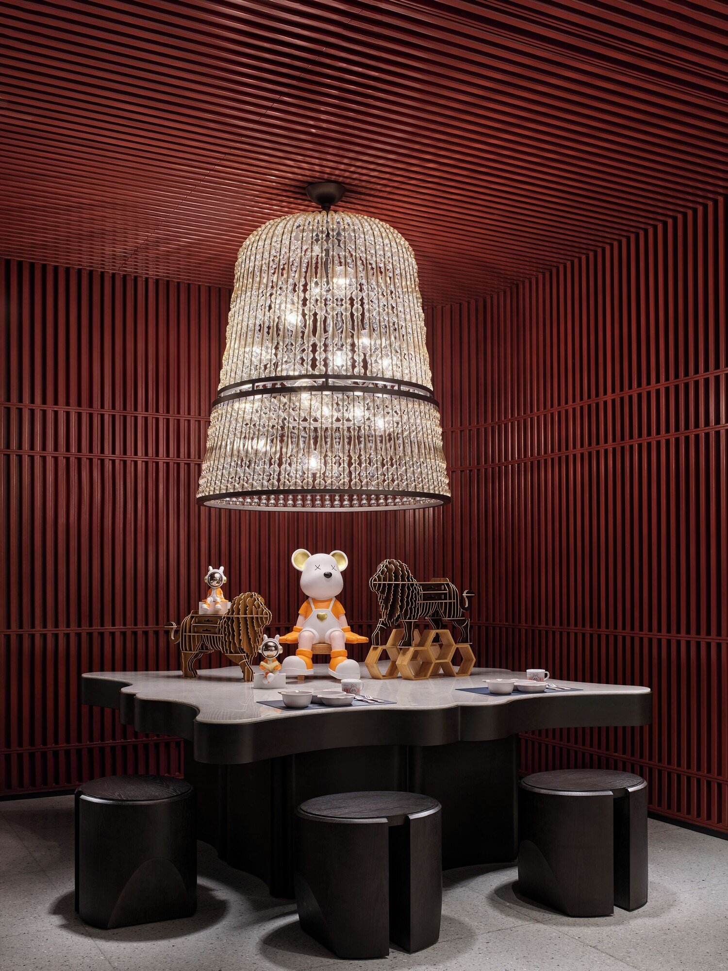 Angsana Suzhou Shishan, at the table