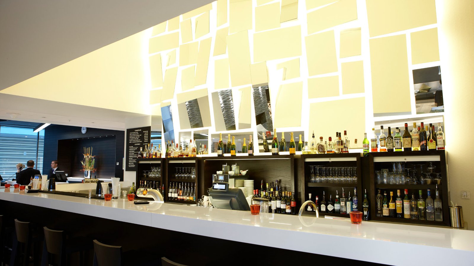 Radisson Blu Waterfront Hotel — eat & drink