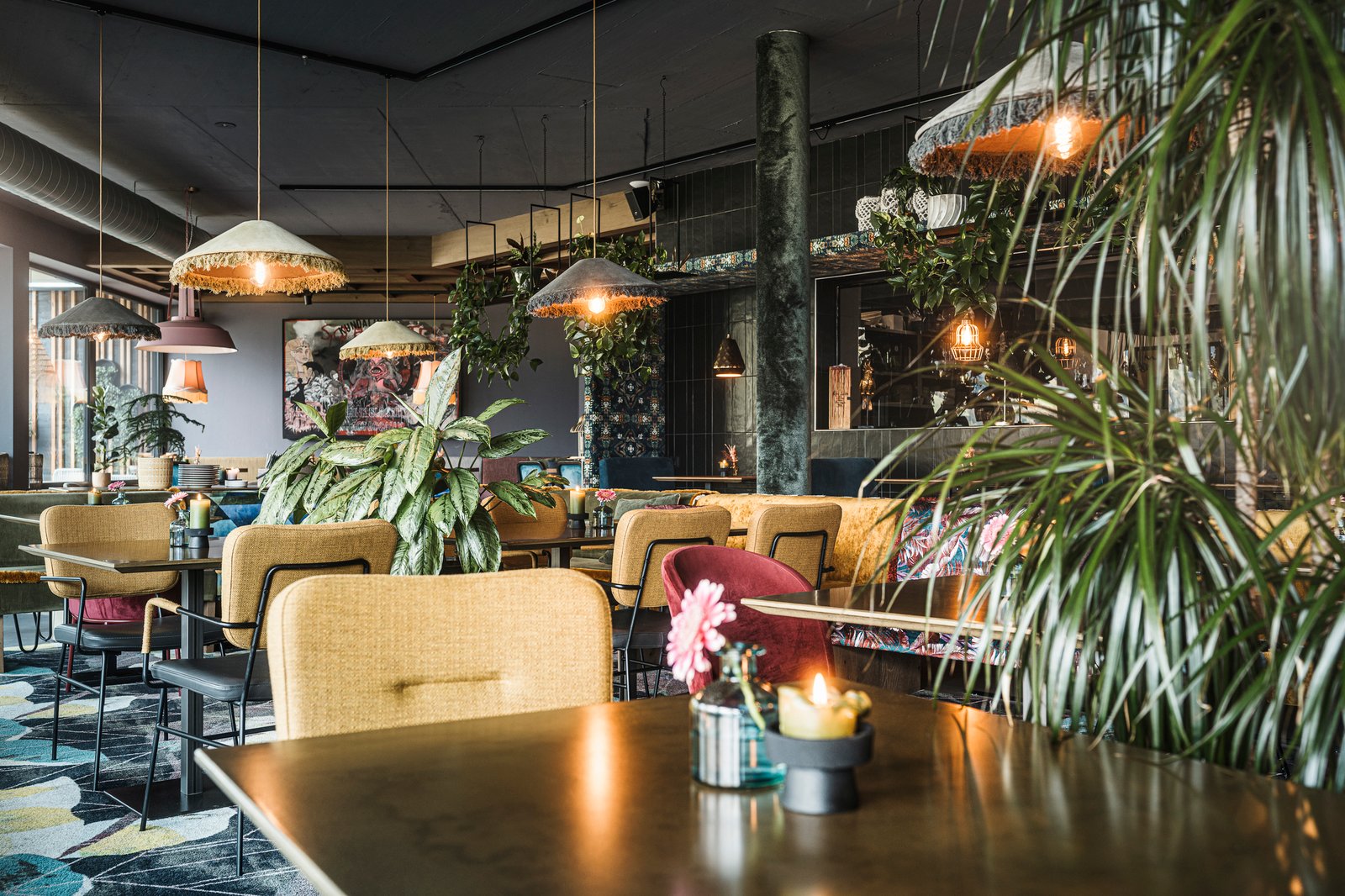 Das Kaltenbach - Apart Hotel, at the table