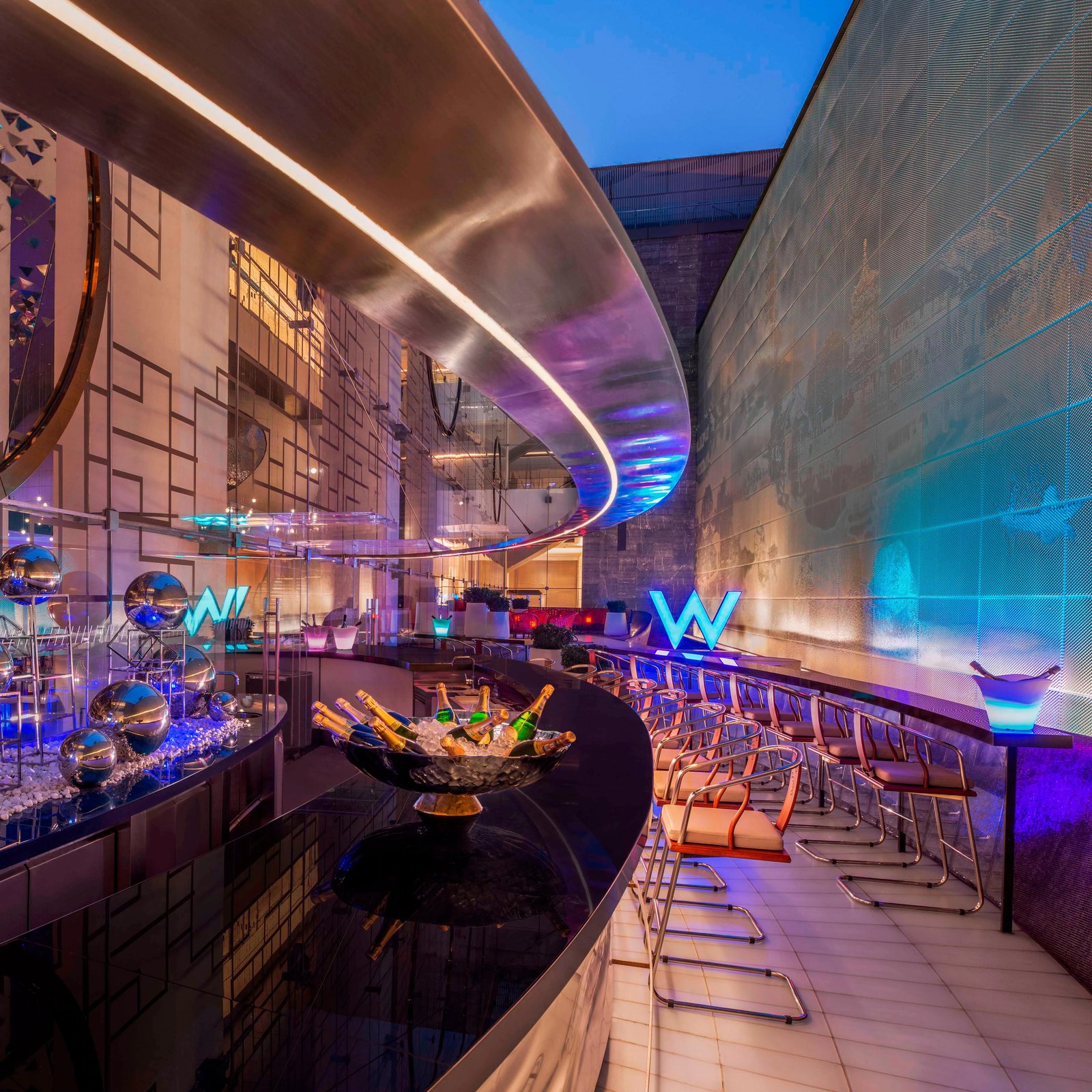 W Suzhou, woobar