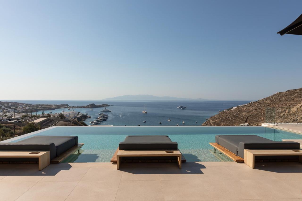 Calma Suites Mykonos, the pool