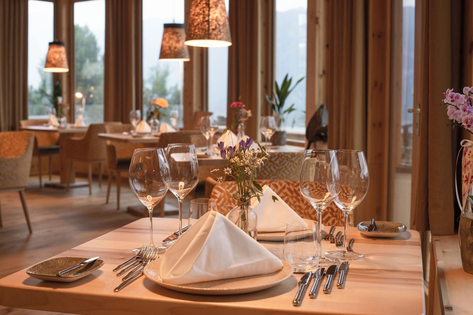 Natur- und Wellnesshotel Höflehner, at the table
