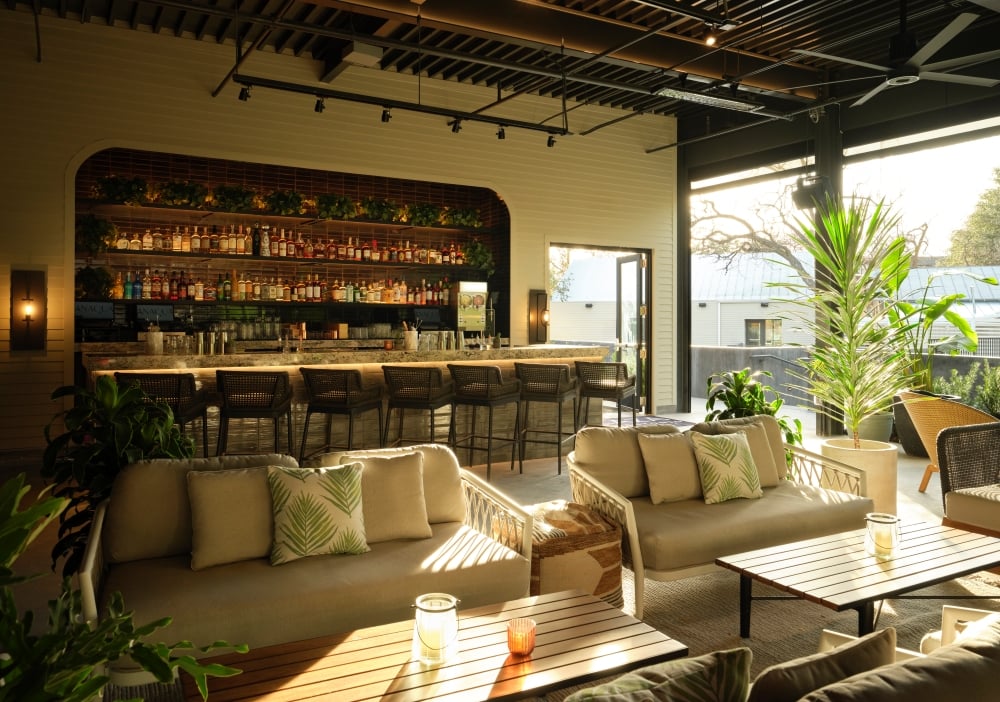 Plaza San Antonio Hotel & Spa, Autograph Collection, anaqua garden bar