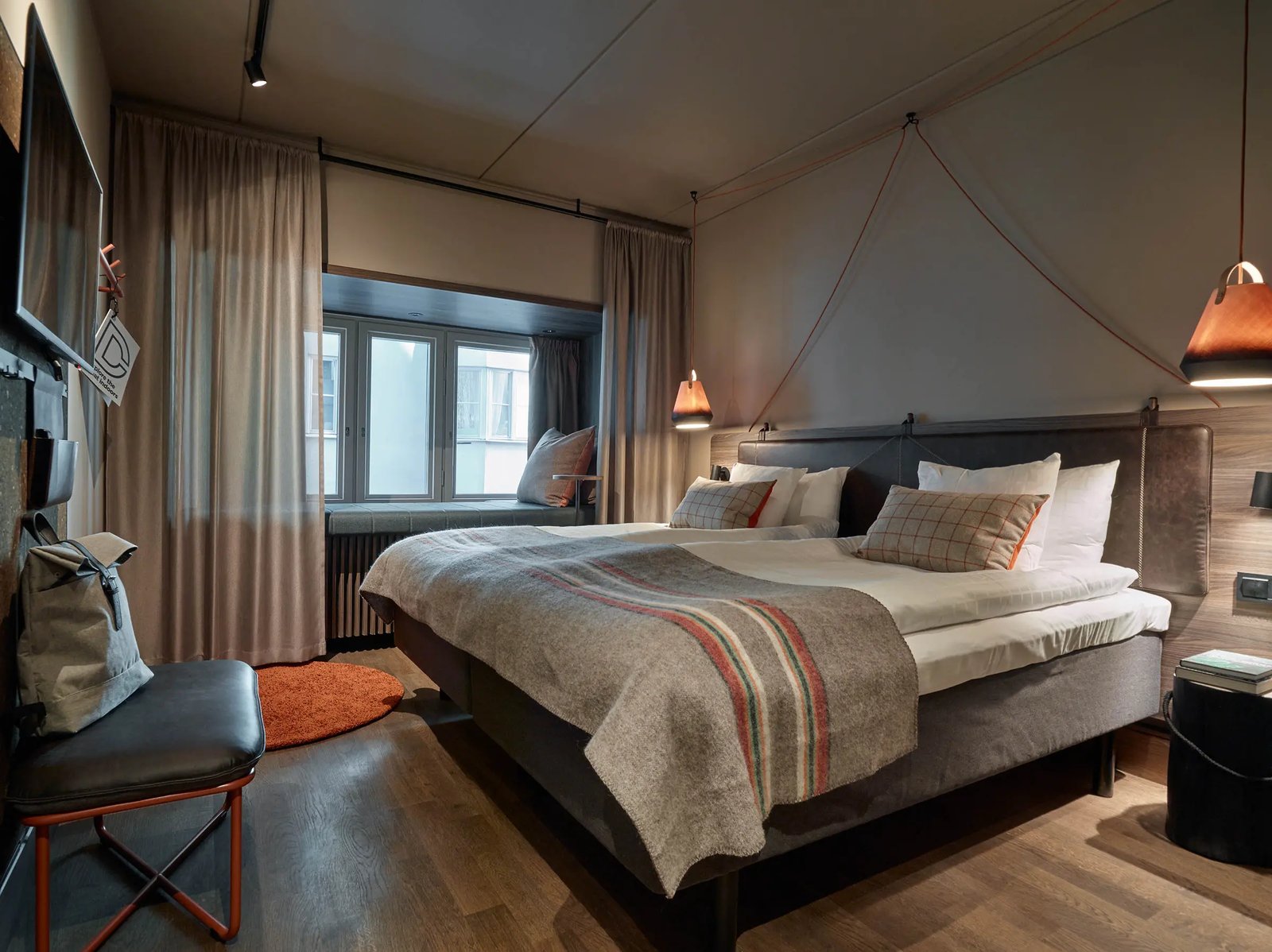 Downtown Camper — rooms