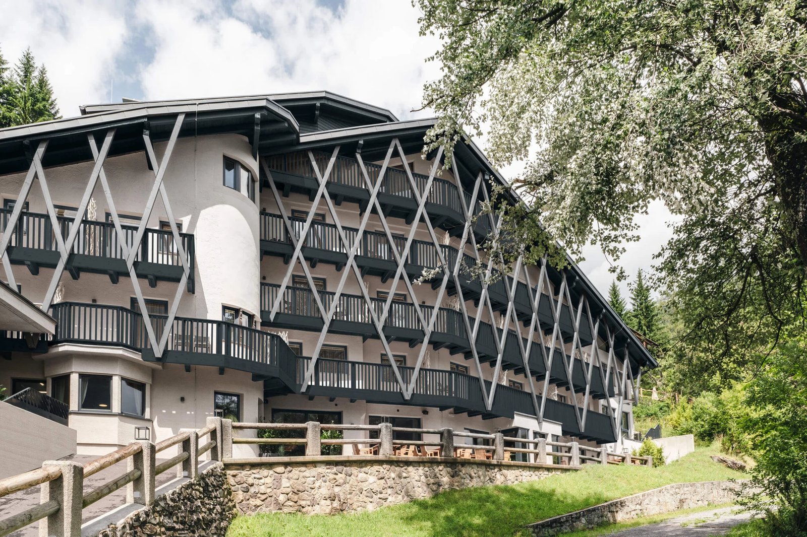 Hotel Arpuria, how it began