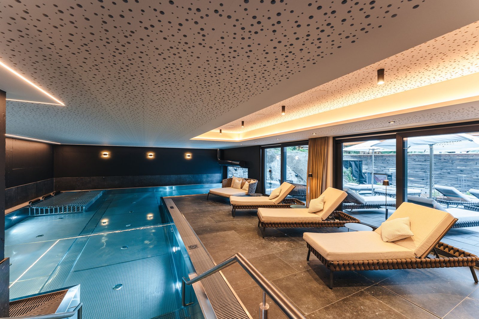 Hotel Arpuria, the pool