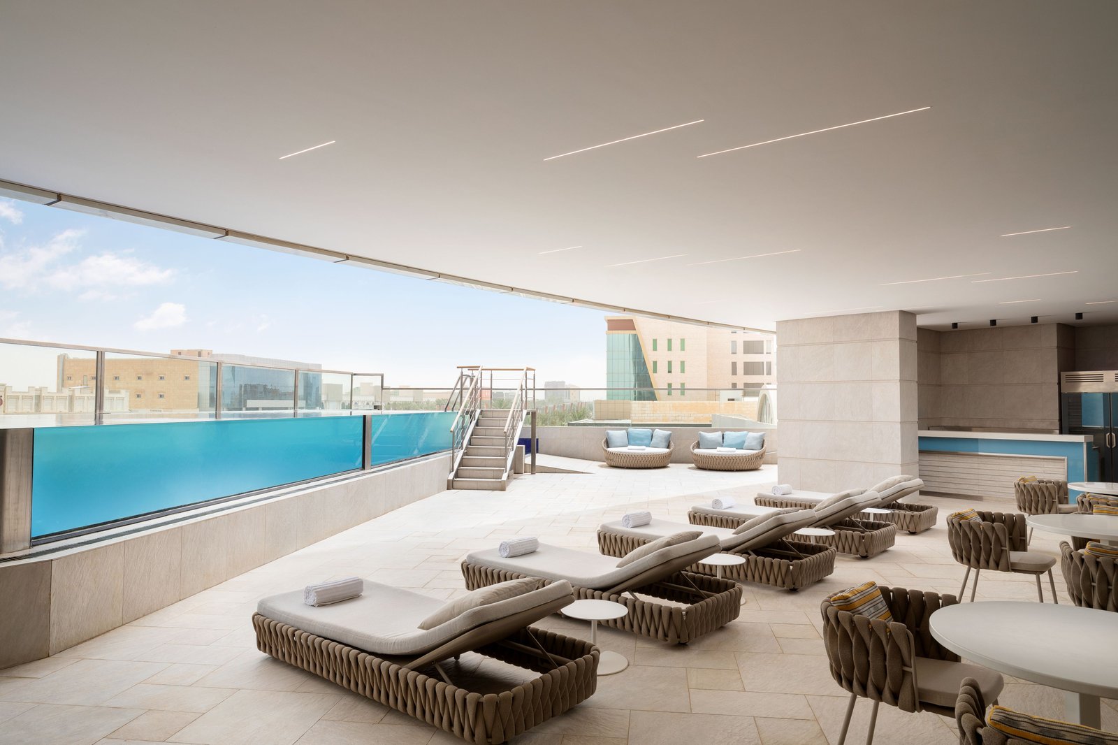 Le Méridien Riyadh, the pool