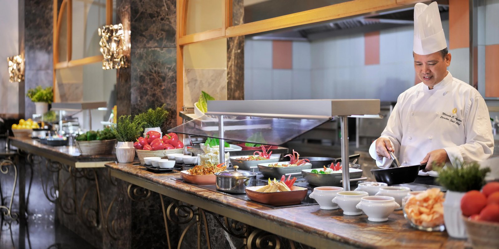 InterContinental Jeddah by IHG, at the table