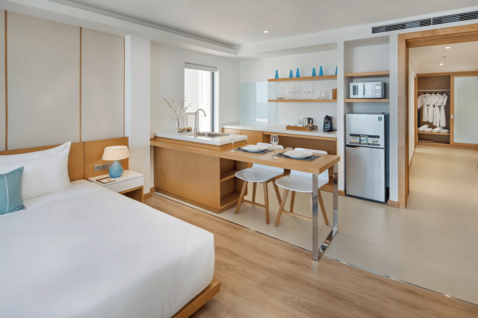 TMS Hotel Da Nang Beach — rooms