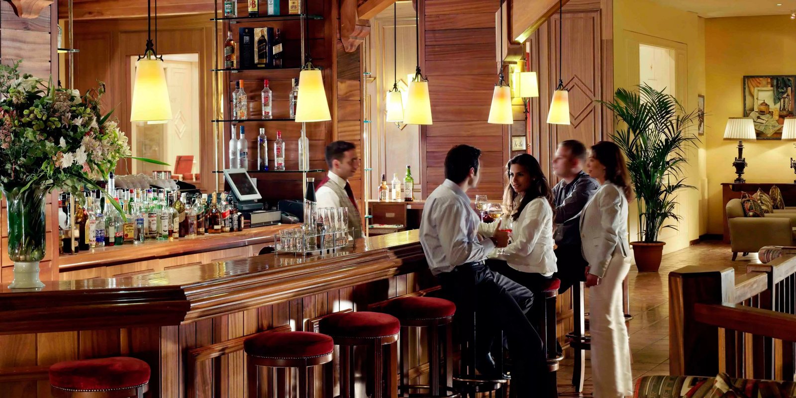 InterContinental Mzaar (Mountain Resort & Spa) by IHG, le bar & lobby lounge