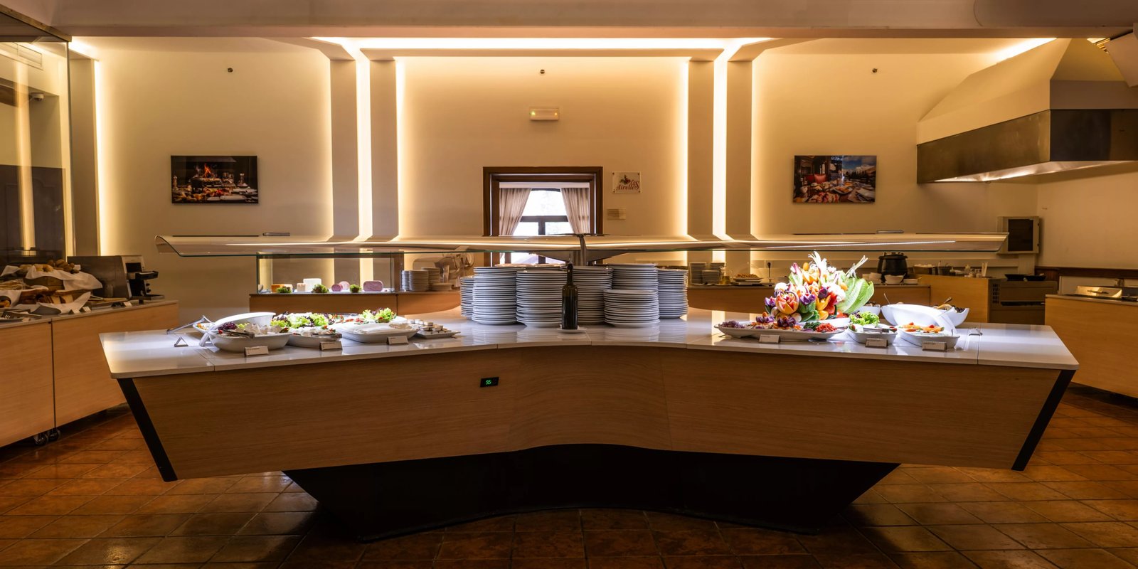 InterContinental Mzaar (Mountain Resort & Spa) by IHG, at the table