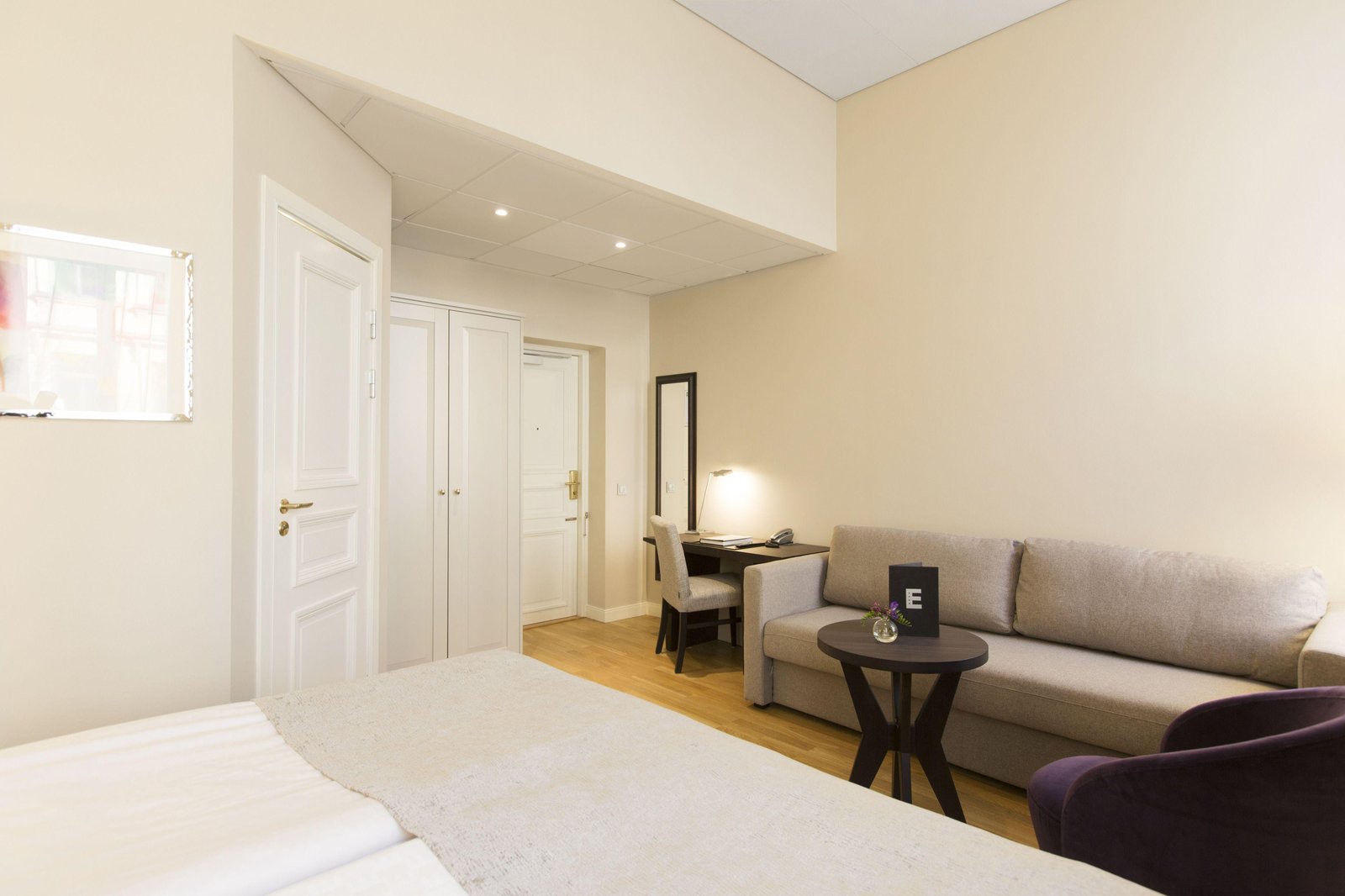 Elite Hotel Adlon — rooms