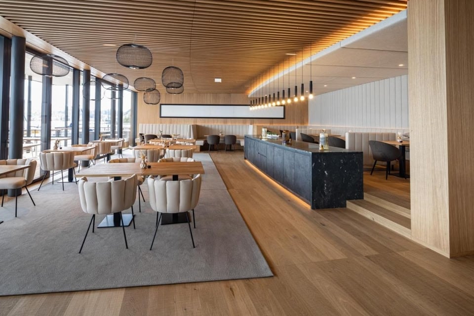 apollo ACHTQUARTIER - Das Hotel am Mondsee, at the table
