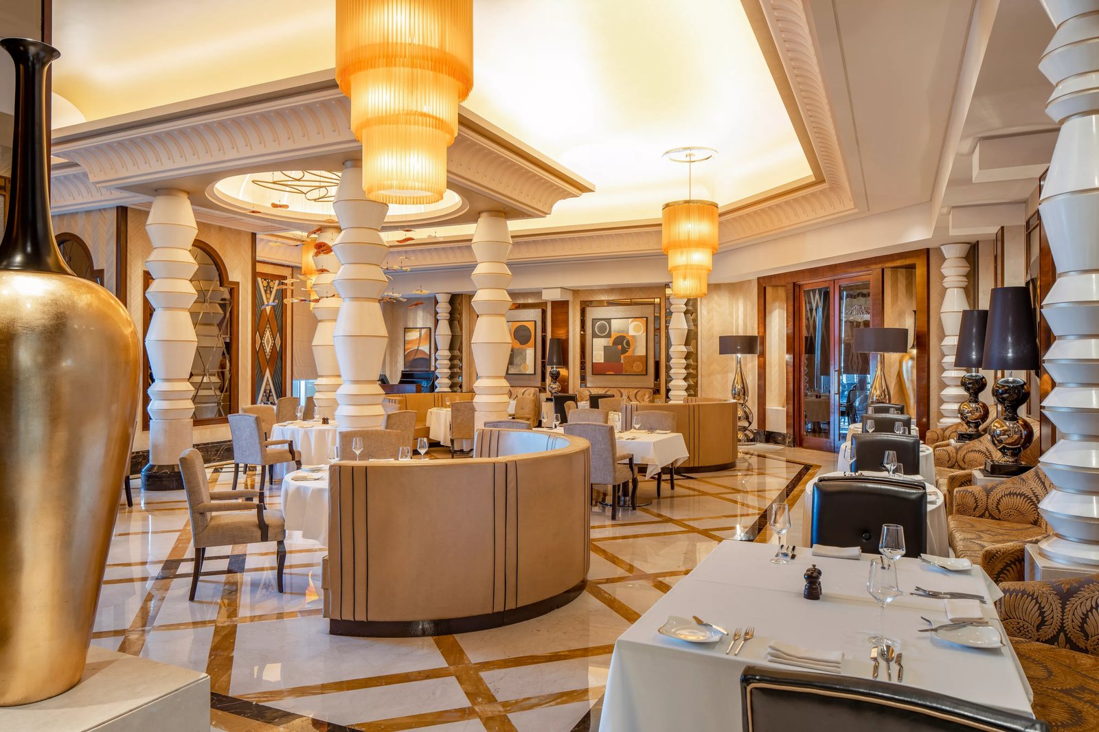 Raffles Makkah Palace, al majlis