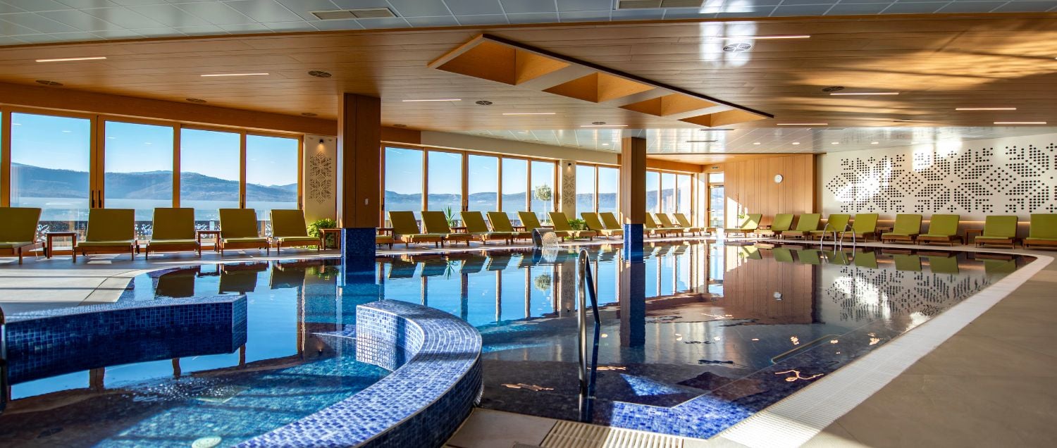 Wine & SPA Hotel Chukara, the pool