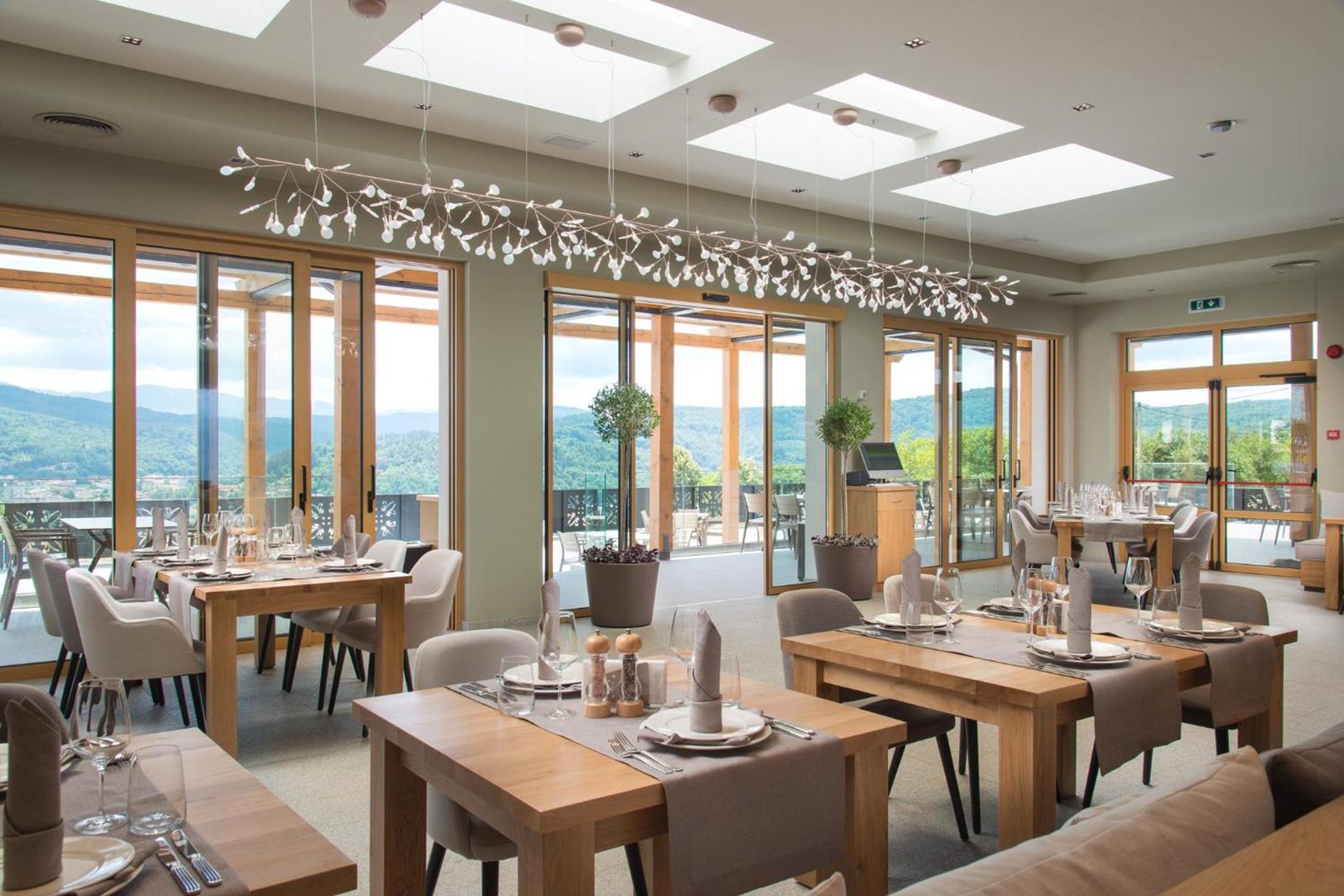 Wine & SPA Hotel Chukara, at the table