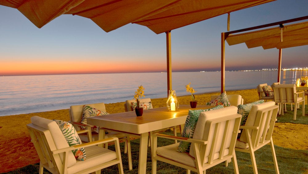 Waves Hotel, at the table