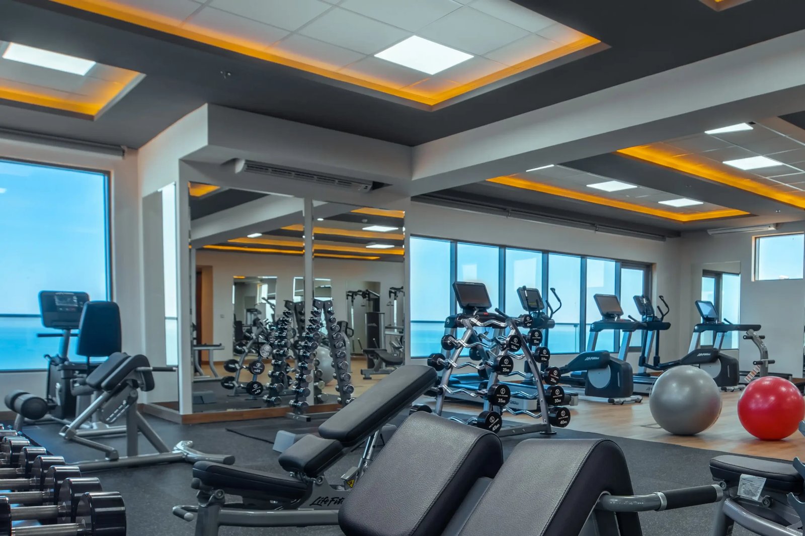 Waves Hotel, the gym and sauna