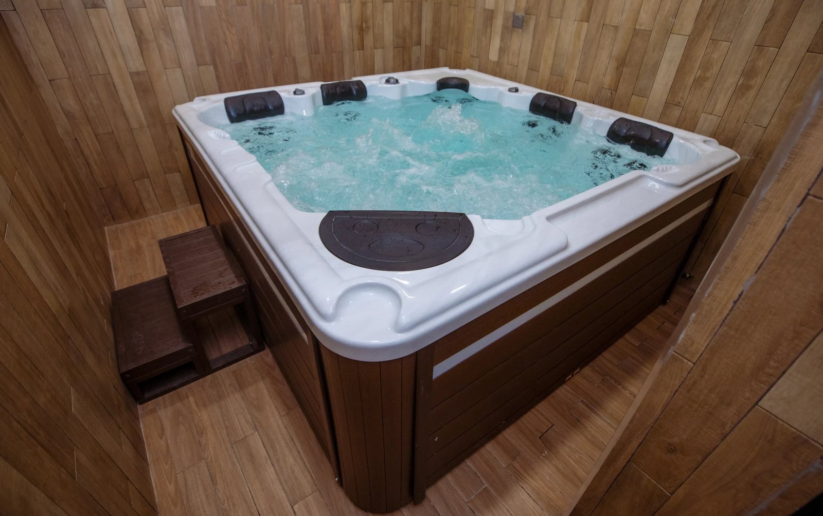 Waves Hotel, the spa