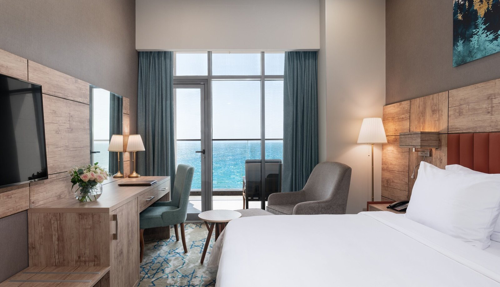 Waves Hotel, rooms