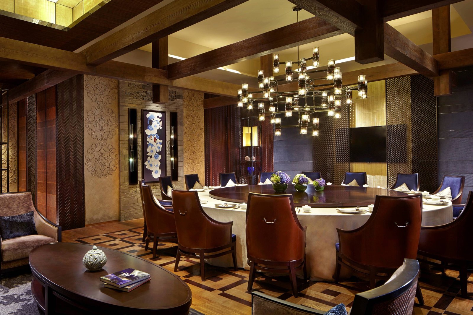 The Ritz-Carlton, Tianjin, at the table