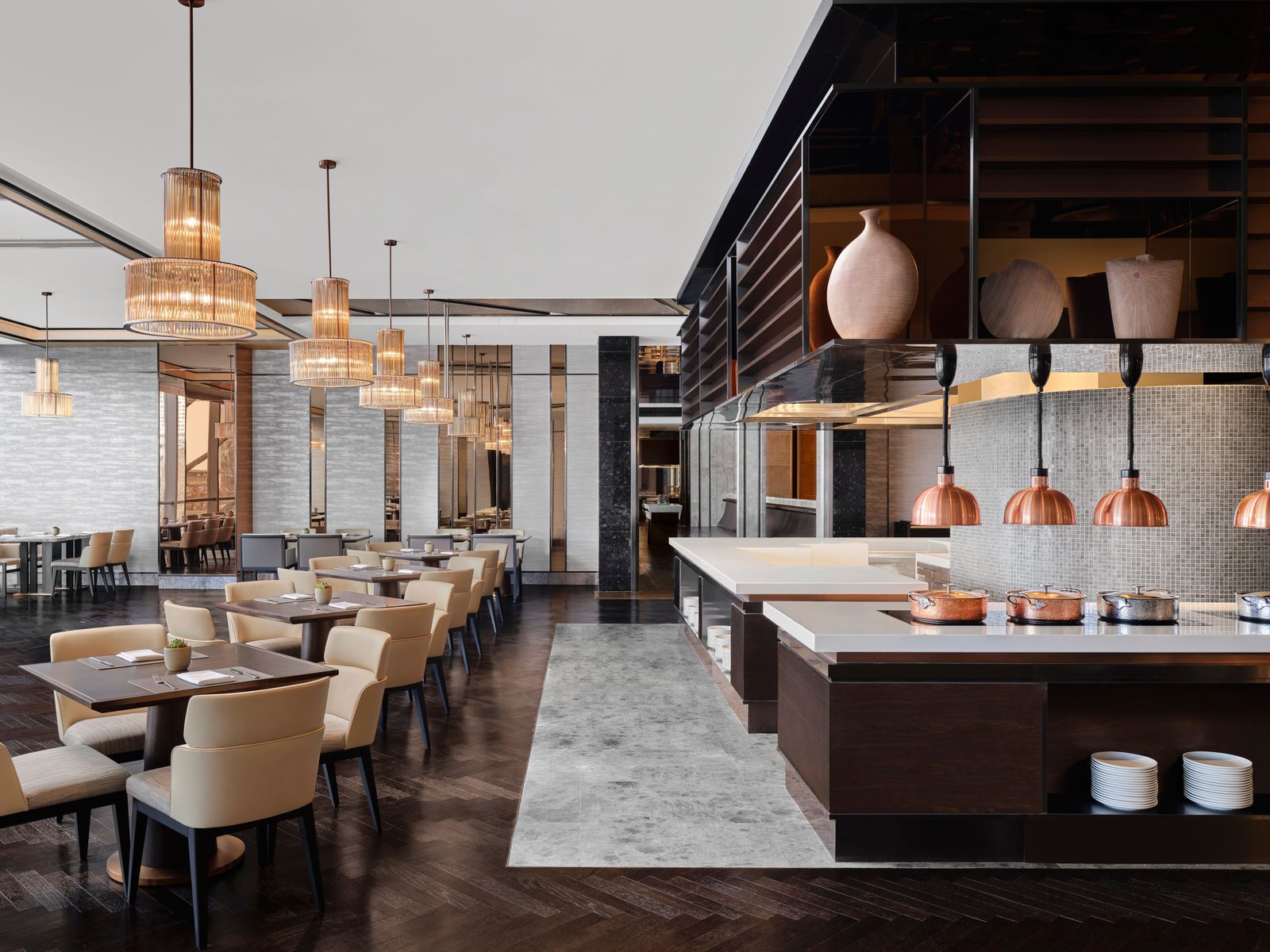 JW Marriott Hotel Taiyuan, at the table