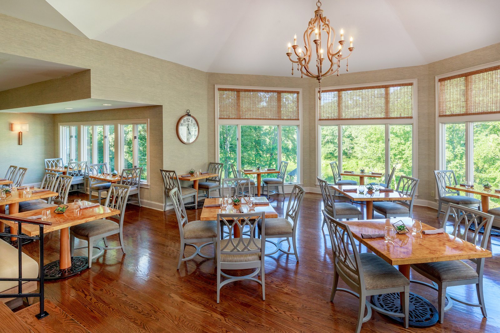Chateau Elan Winery & Resort, at the table