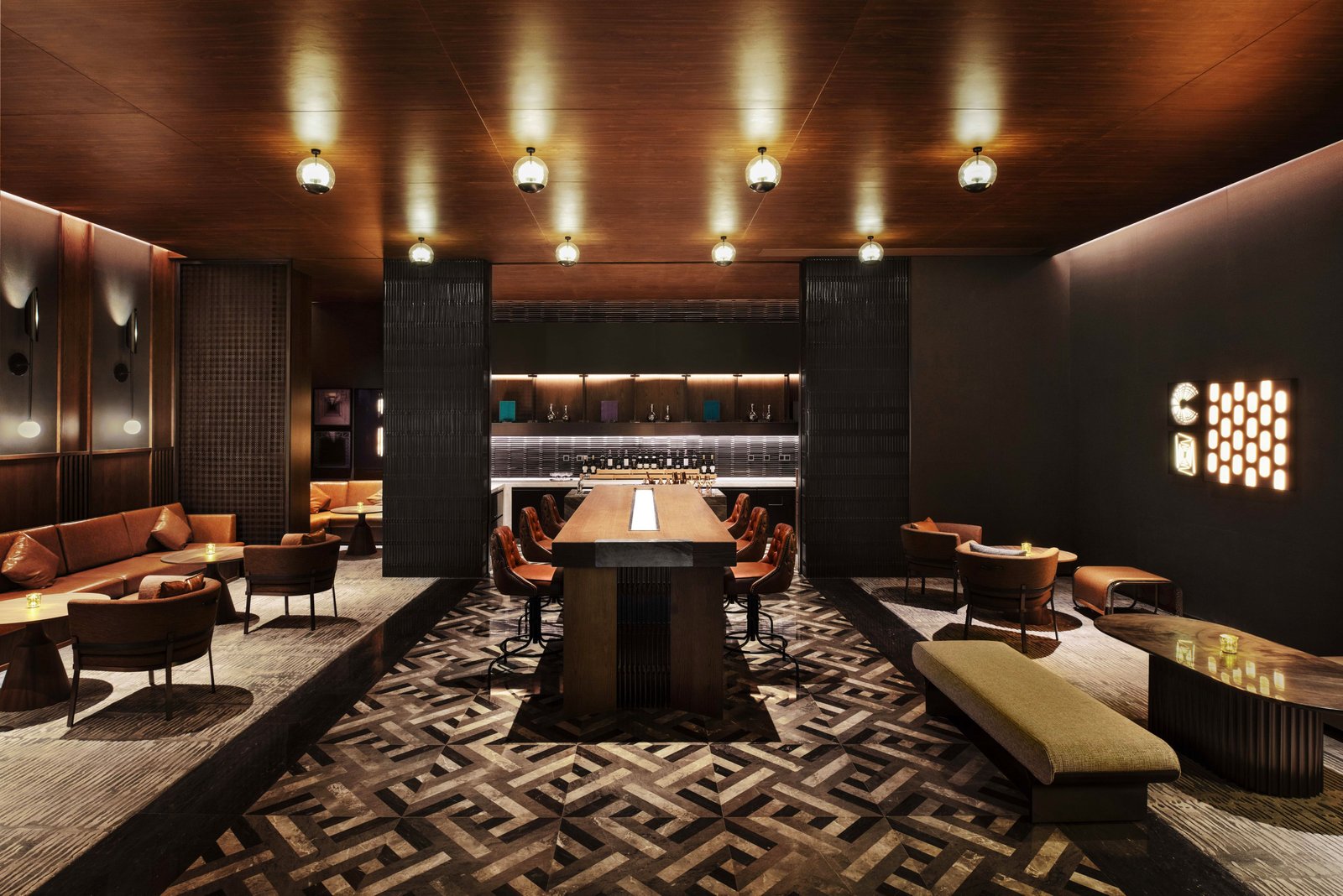 Sheraton Taizhou, at the table