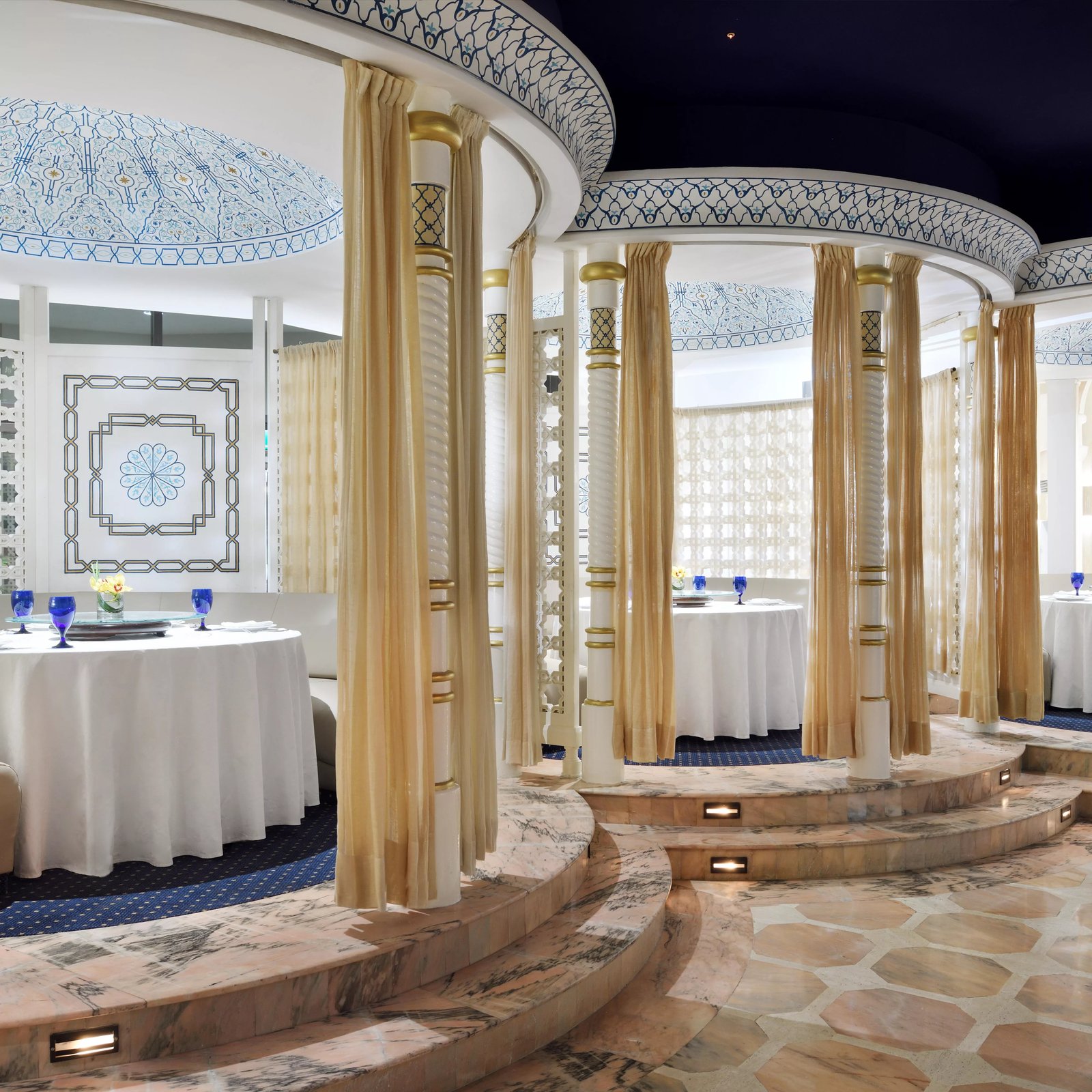 InterContinental Al Jubail Resort, at the table