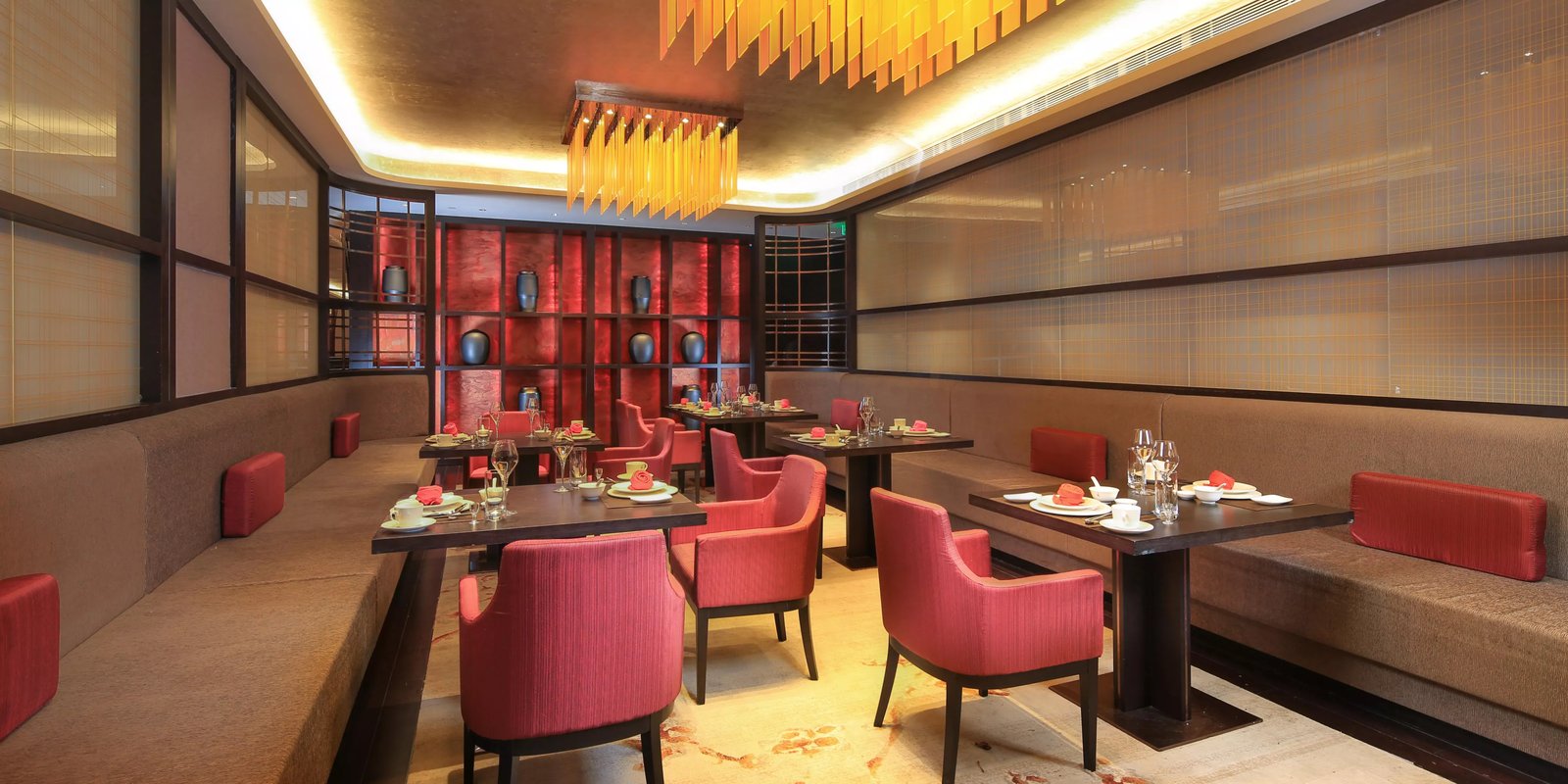 Intercontinental Taiyuan Hotel, at the table