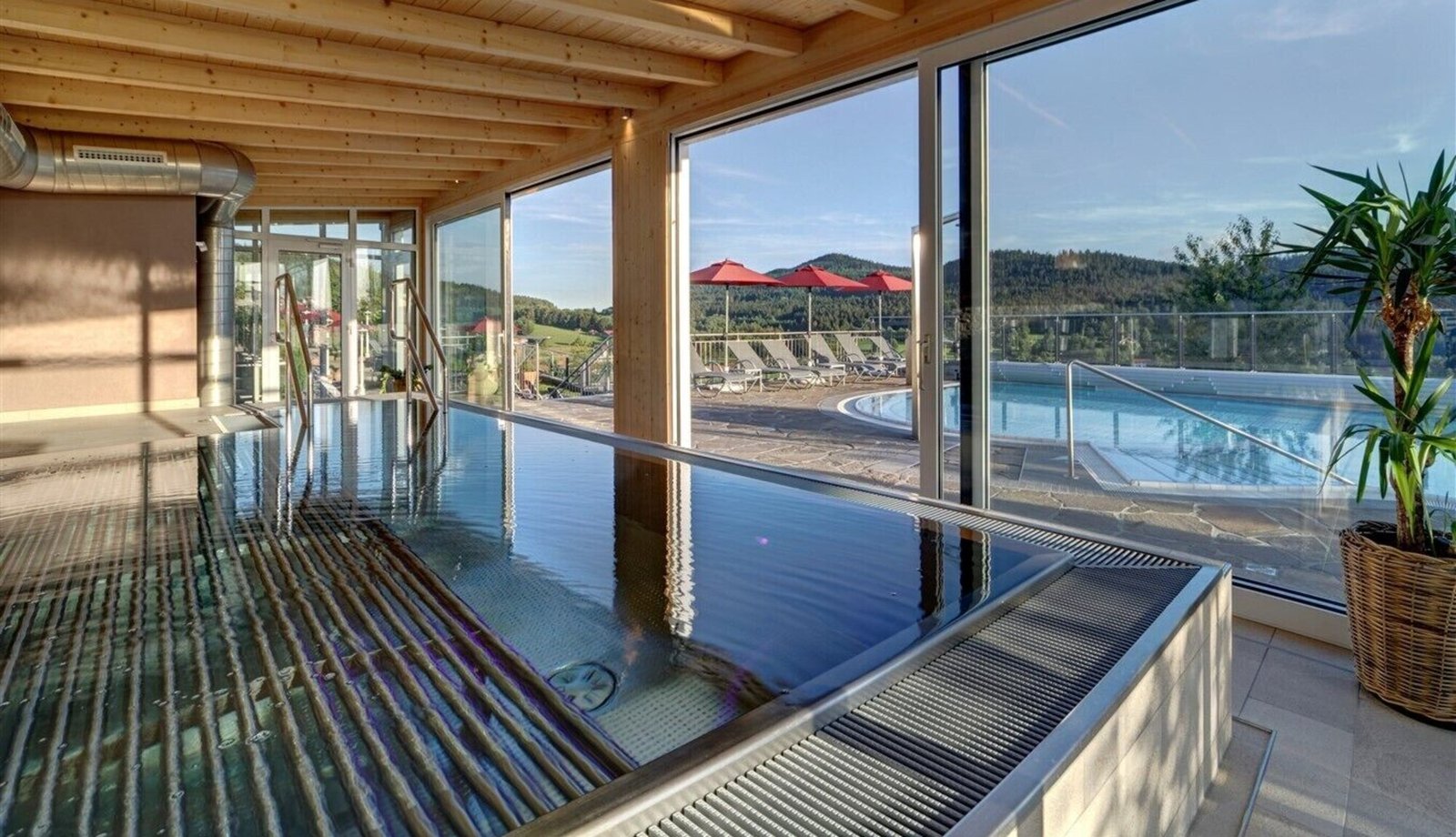 Das Stemp Wellnessresort, the pool